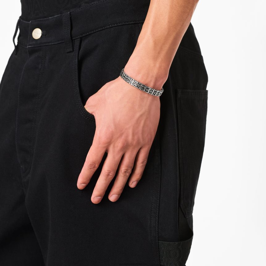 de monogram gegraveerde armbandMarc JacobsBBN88Z424