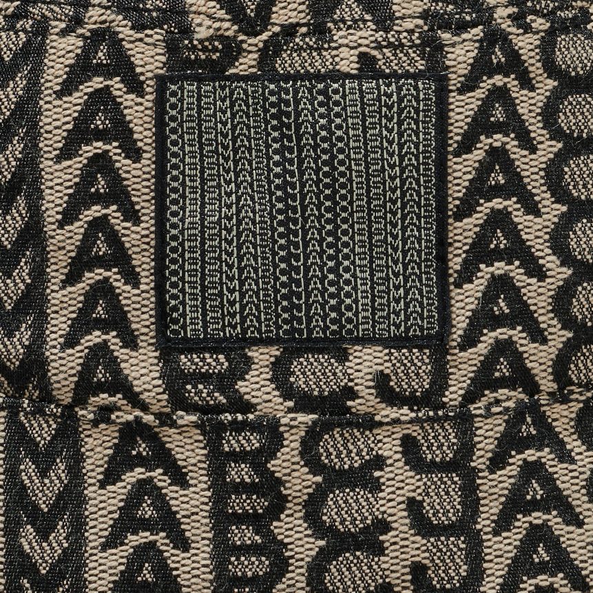 de vissershoed met monogramMarc JacobsBBN88Z394