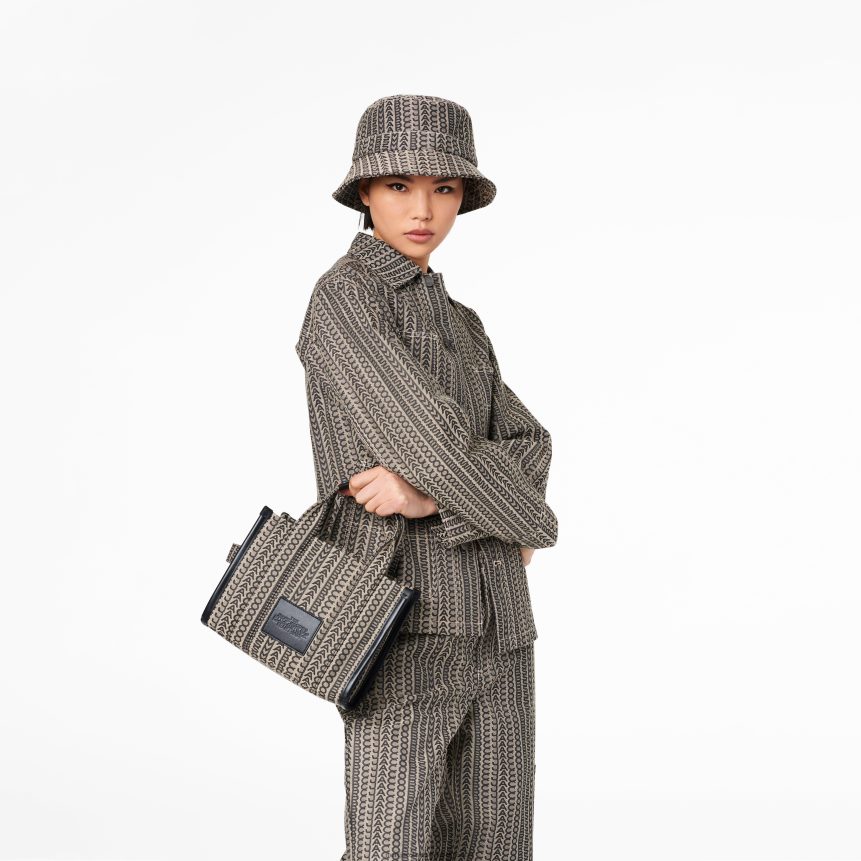 de mini-draagtas met monogramMarc JacobsBBN88Z86